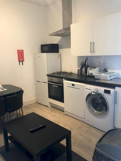 4 Bedroom Detached House To Rent In Maple Street, Middlesbrough, North Yorkshire, TS1