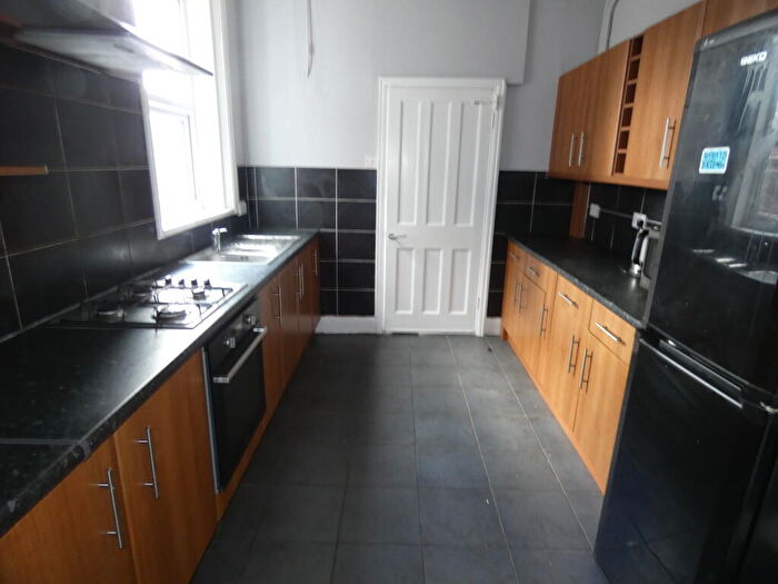 4 Bedroom Terraced House To Rent In Chillingham Road, Heaton, NE6