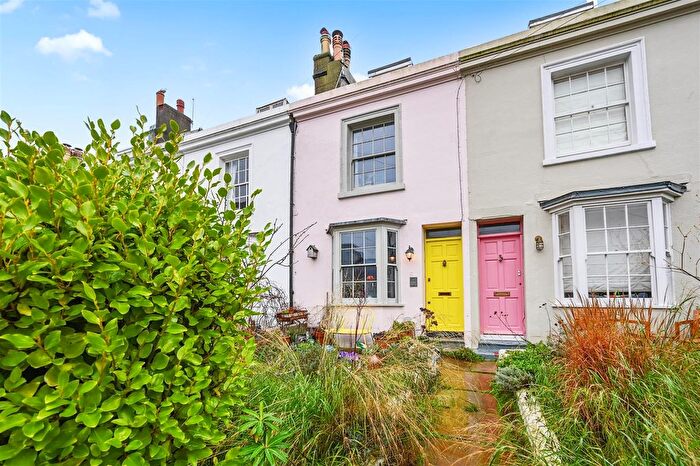 3 Bedroom Terraced House For Sale In Wellington Terrace, Hastings, TN34