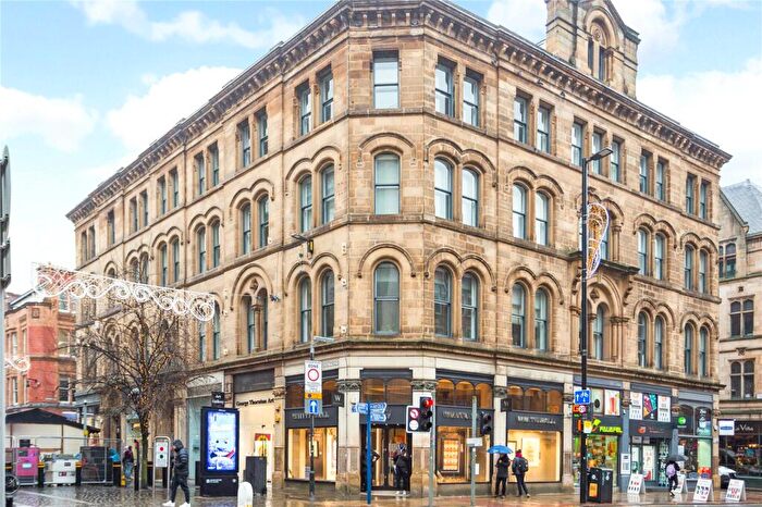 2 Bedroom Apartment To Rent In King Street, Manchester, Greater Manchester, M2