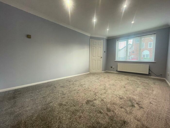 3 Bedroom Detached House To Rent In Rowton Heath, Norwich, NR7