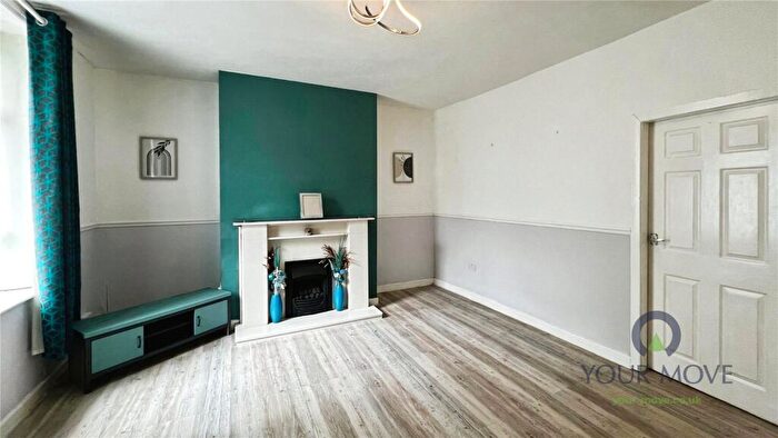 2 Bedroom End Of Terrace House To Rent In Oldham Road, Shaw, Oldham, Greater Manchester, OL2