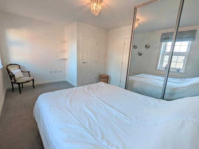 2 Bedroom Semi-Detached House For Sale In Dart Avenue, Topsham, Exeter, EX2