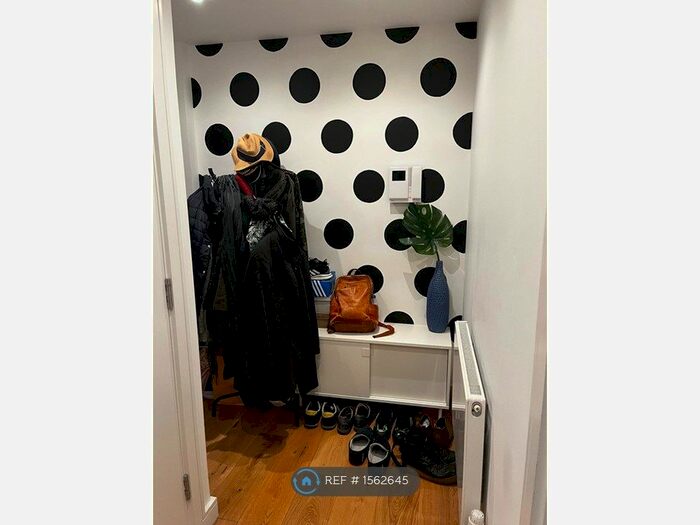 1 Bedroom Flat To Rent In Kingsland Road, London, E2