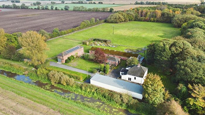 4 Bedroom Farmhouse For Sale In Sandtoft Road, Belton, Doncaster, DN9