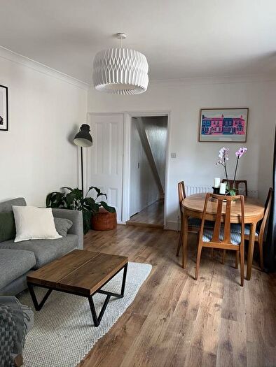 2 Bedroom Flat To Rent In Ealing Park Gardens, London, W5