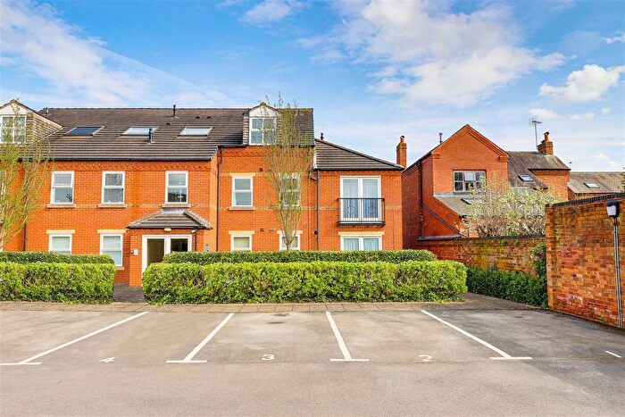 2 Bedroom Flat To Rent In Seymour Road, West Bridgford, Nottingham, NG2