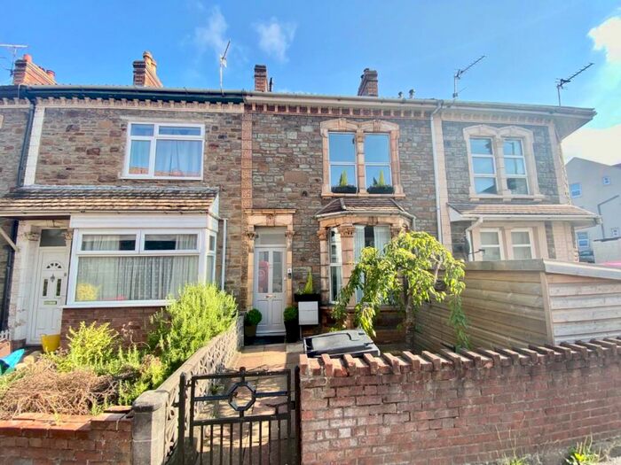 3 Bedroom House To Rent In Hudds Vale Road, St George, Bristol, BS5