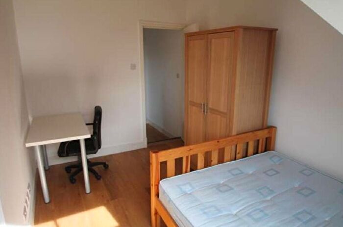 10 Bedroom House To Rent In Derby Road, Lenton, Nottingham, Nottinghamshire, NG7
