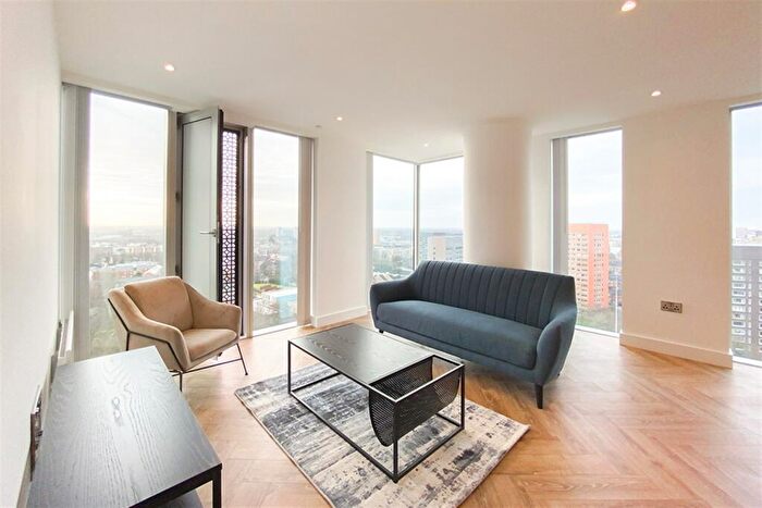 2 Bedroom Apartment To Rent In Elizabeth Tower, M15