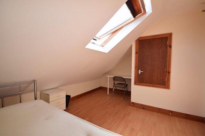 6 Bedroom House To Rent In Harriet Street, Cathays, CF24