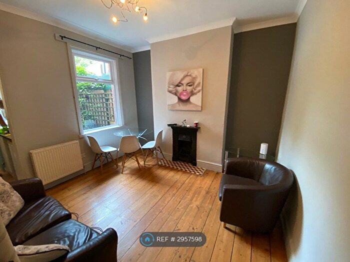 3 Bedroom Terraced House To Rent In Stanhope Road, Northampton, NN2
