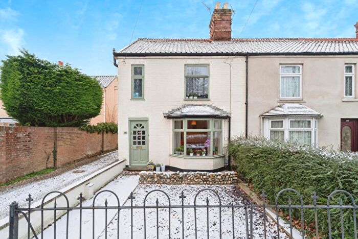 3 Bedroom End Of Terrace House For Sale In Norwich Road, Wymondham, Norfolk, NR18