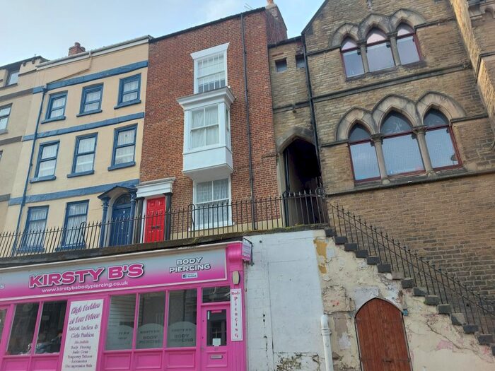 1 Bedroom Flat To Rent In Palace Hill, Eastborough, Scarborough, YO11