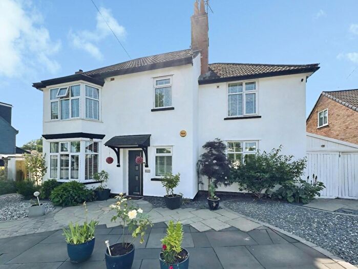 5 Bedroom Detached House For Sale In Braunstone Lane East, Leicester, LE3