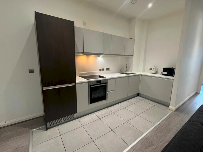 2 Bedroom Flat To Rent In Corporation Street, Coventry, CV1