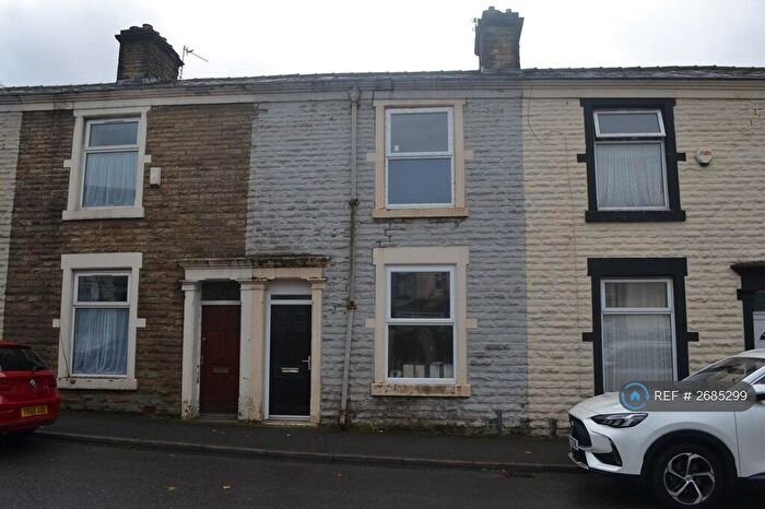 3 Bedroom Terraced House To Rent In Marsh House Lane, Darwen, BB3