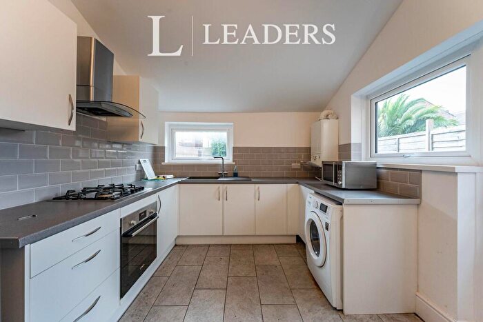 5 Bedroom Terraced House To Rent In Bradford Road, PO5