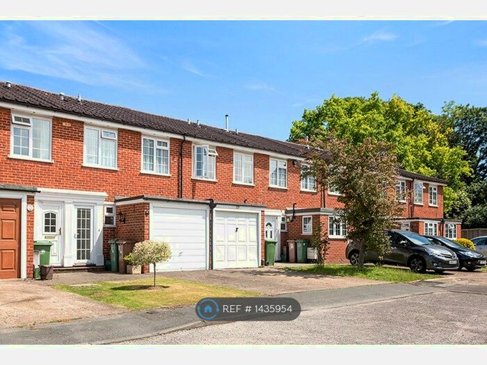 3 Bedroom Terraced House To Rent In Sutton, Sutton, SM2