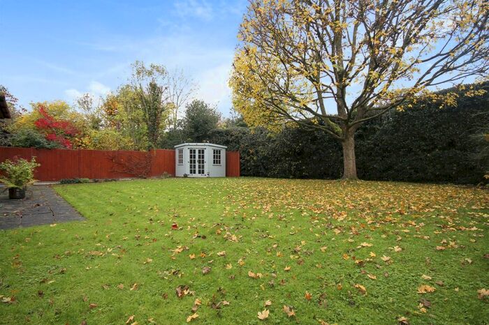 5 Bedroom Detached House For Sale In Highgrove, Coventry CV4