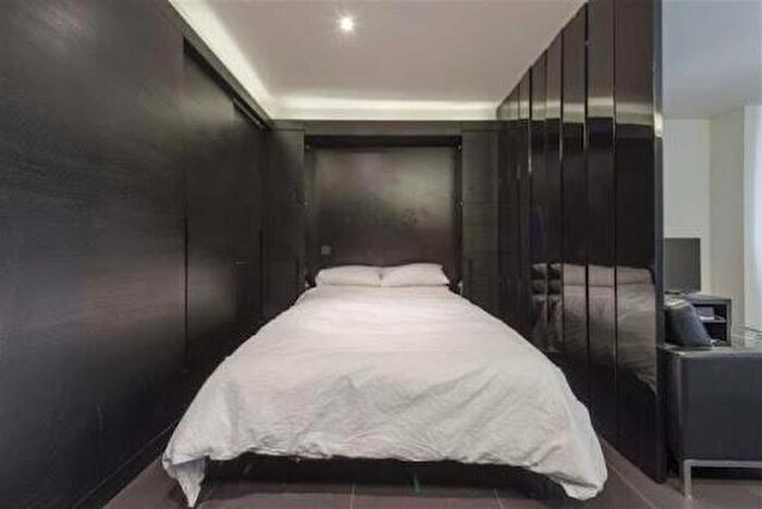 Studio To Rent In Pan Peninsula East Tower, Pan Peninsula Square, South Quay, Canary Wharf, London, E14