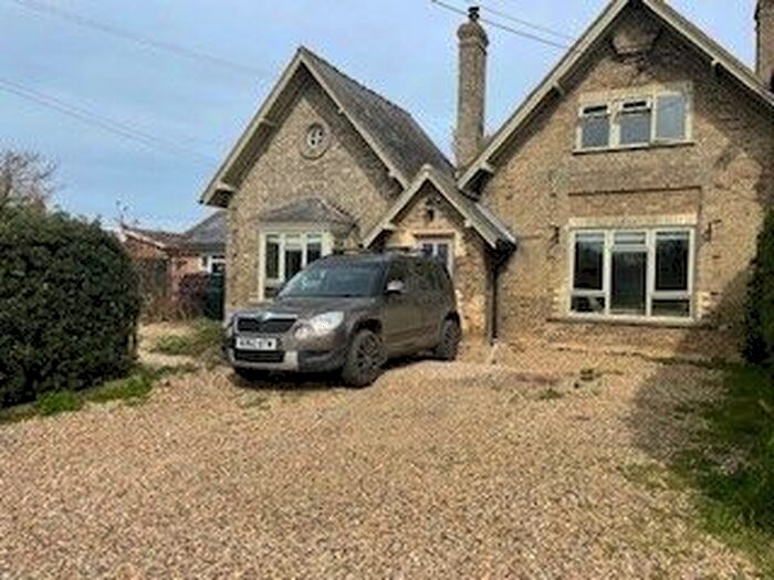 2 Bedroom Semi-Detached House To Rent In School Gardens, Bury St Edmunds, IP31