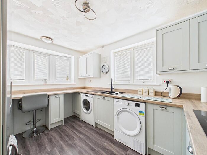 2 Bedroom Detached Bungalow For Sale In Queensferry Gardens, Allenton, DE24