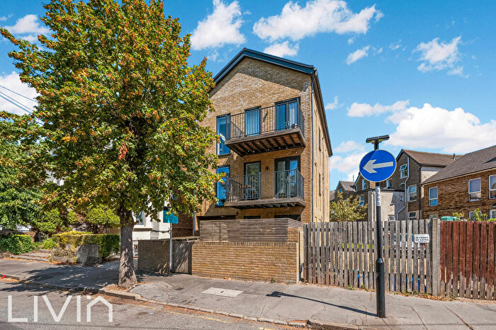 1 Bedroom Flat To Rent In Lennard Road, Croydon, CR0