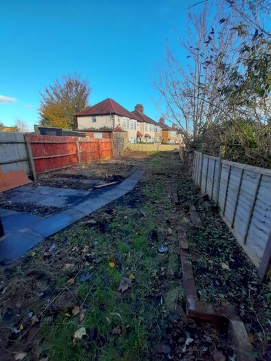 4 Bedroom Semi-Detached House To Rent In Green Road, Headington, Oxford, OX3