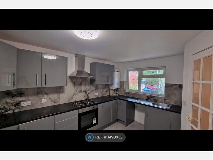 3 Bedroom Terraced House To Rent In Crosslands, Stantonbury, Milton Keynes, MK14