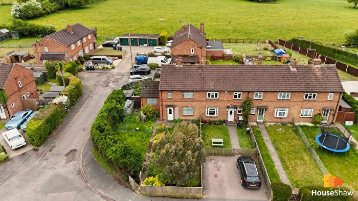 2 Bedroom End Of Terrace House For Sale In Botley Road, Chesham, HP5