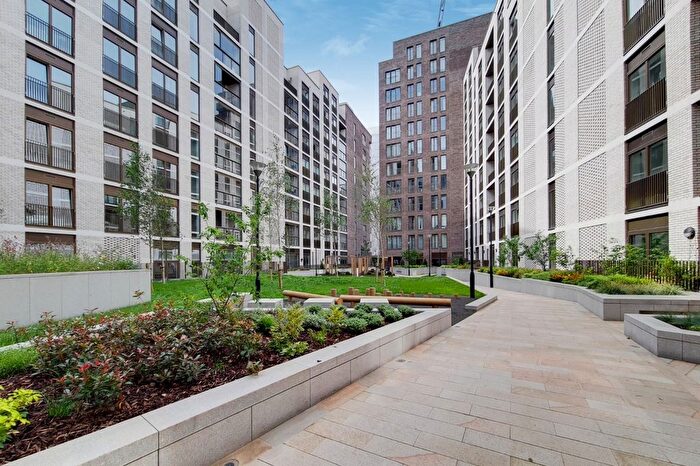 2 Bedroom Flat To Rent In Penny House, Calthorpe Street, WC1X