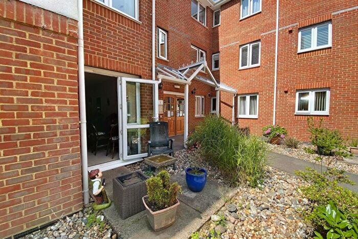 1 Bedroom Retirement Property For Sale In Ferndown, BH22