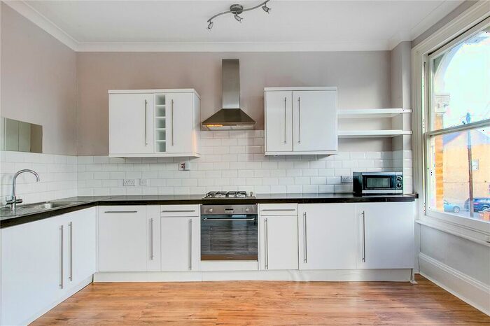 2 Bedroom Flat To Rent In Elm Road, Palewell, SW14