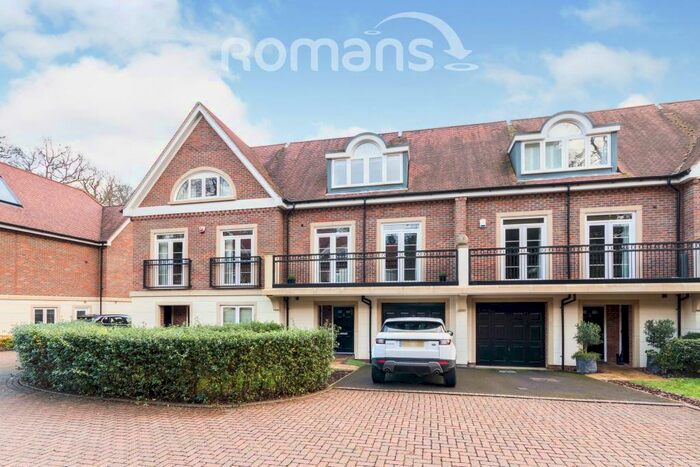 4 Bedroom Terraced House To Rent In Summerwood, Sunningdale, SL5