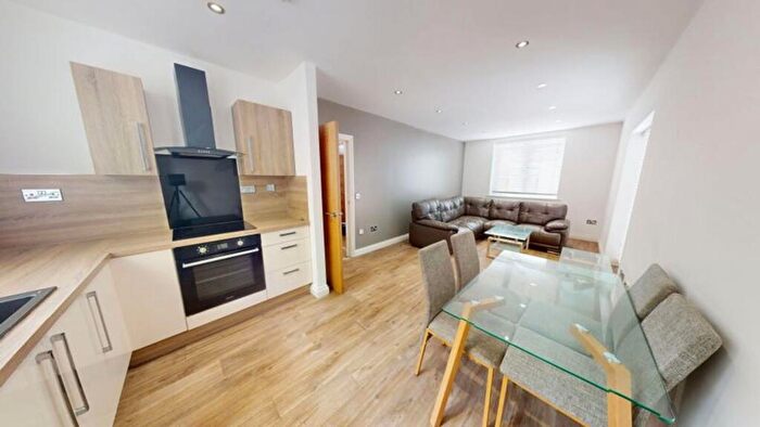 2 Bedroom Flat To Rent In Mint Drive, Hockley, B18