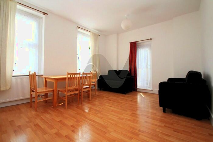 3 Bedroom Flat To Rent In Seven Sisters Road, London, N7