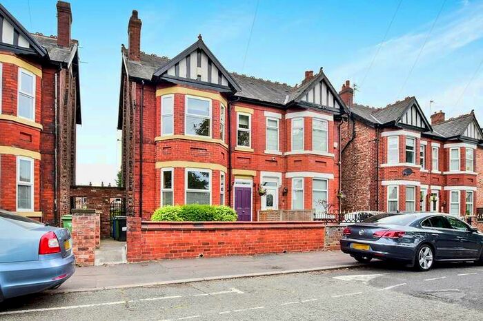4 Bedroom Semi-Detached House To Rent In Canute Road, Stretford, Manchester, M32