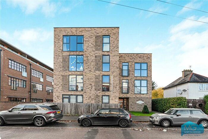 1 Bedroom Apartment For Sale In Grenville Place, London, NW7