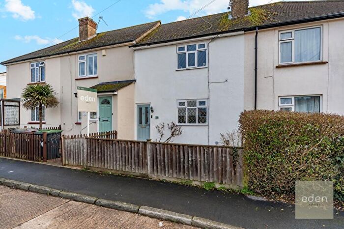 2 Bedroom Terraced House For Sale In Larkfield Road, Larkfield, ME20