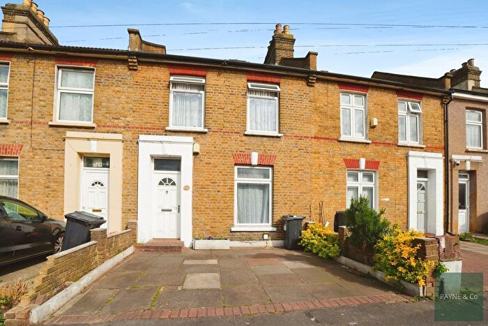 3 Bedroom Terraced House For Sale In Grange Road, Ilford, IG1