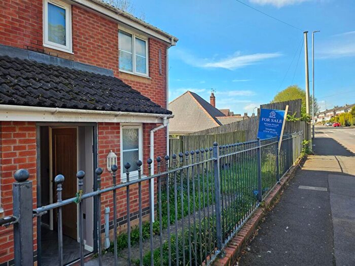 3 Bedroom Semi Detached House For Sale In Chepstow Road, Newport, NP19