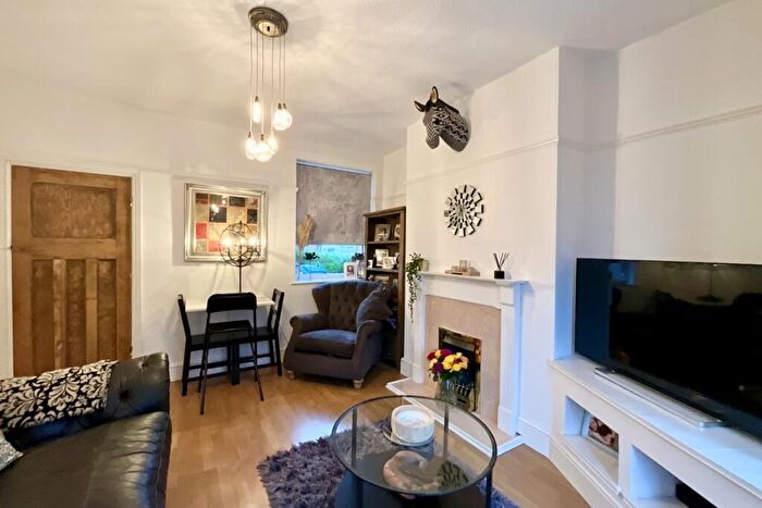 3 Bedroom Semi-Detached House For Sale In Willow Drive, Handsworth, Sheffield, S9