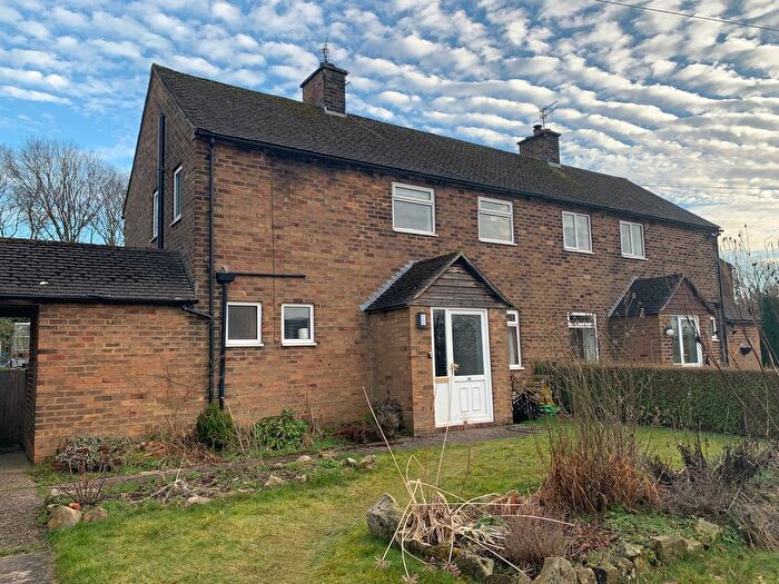 3 Bedroom Property To Rent In Bentside Road, Stockport, SK12