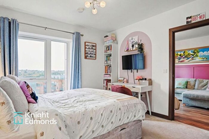 1 Bedroom Flat For Sale In Mill Wood, Leander Heights Mill Wood, ME14