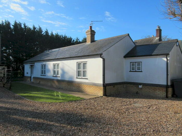 2 Bedroom Bungalow To Rent In Brook Road, Mill House Lodge, SG8