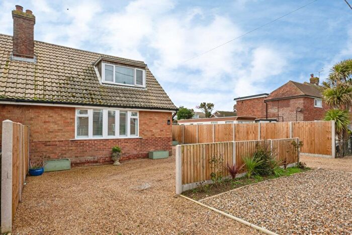 2 Bedroom House For Sale In Sea View Road, Mundesley, Norwich, Norfolk, NR11
