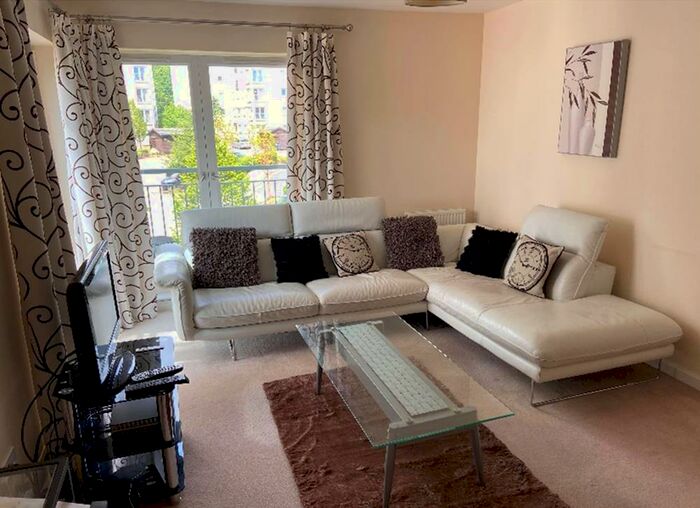 2 Bedroom Apartment To Rent In Shaw Crescent, Aberdeen, AB25