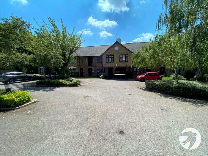 1 Bedroom Flat To Rent In Erith Road, Belvedere, DA17