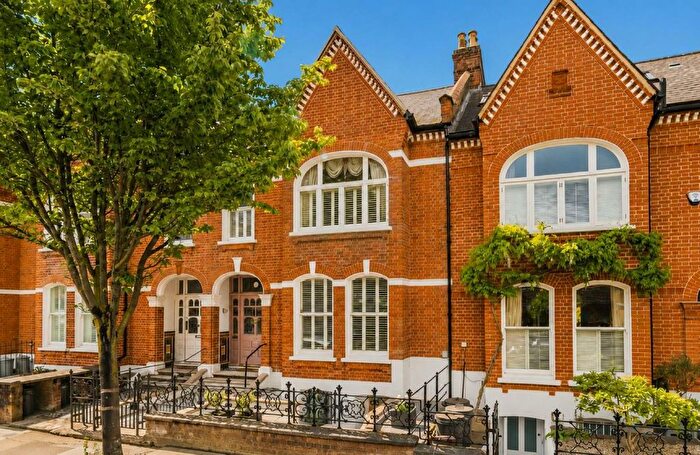 5 Bedroom Terraced House For Sale In Drakefield Road, Balham, SW17